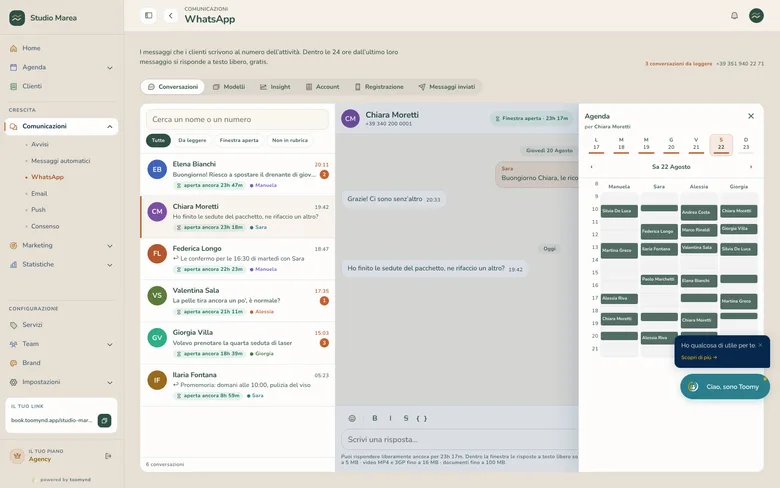 Una conversazione WhatsApp con l’agenda aperta di fianco, per fissare l’appuntamento senza uscire dalla chat